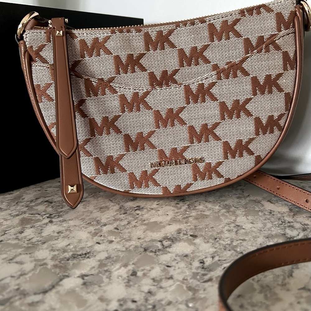 Michael Kors Dover Small Half Moon Signature Leather/Canvas Crossbody - Picture 3 of 8